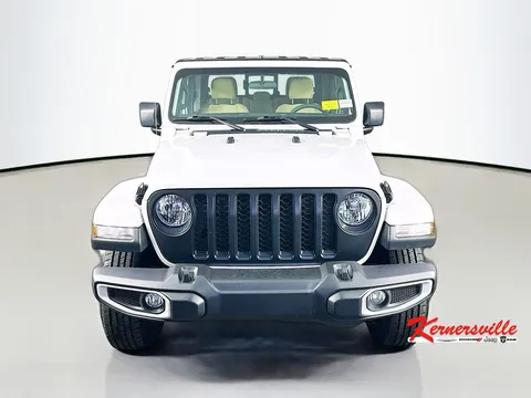 2023 Jeep JT Gladiator - Image 2 of 21