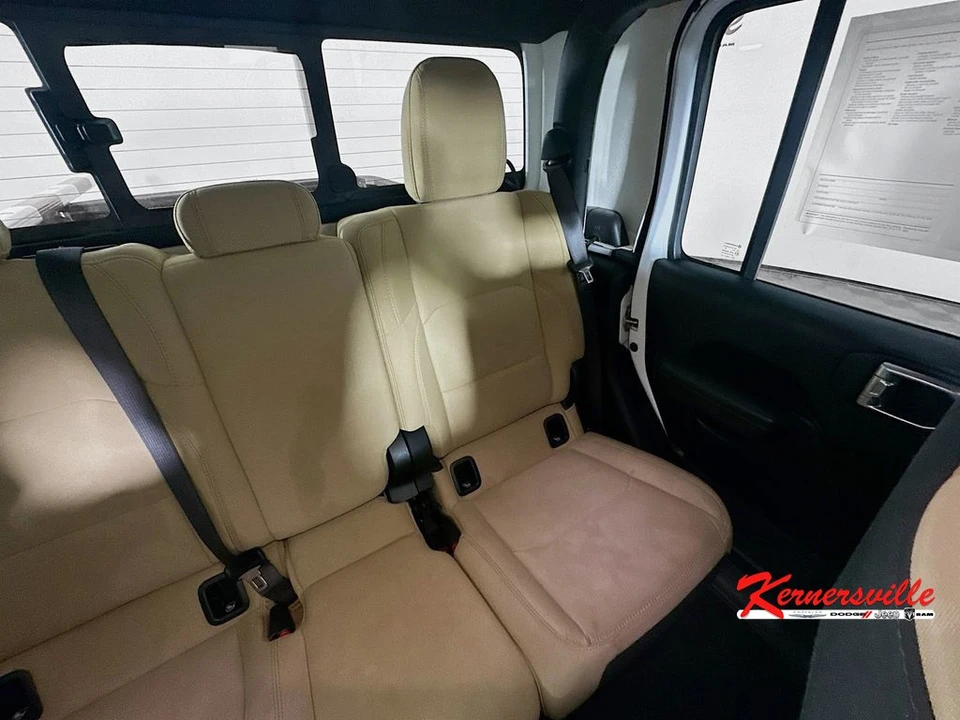2023 Jeep JT Gladiator - Image 14 of 21