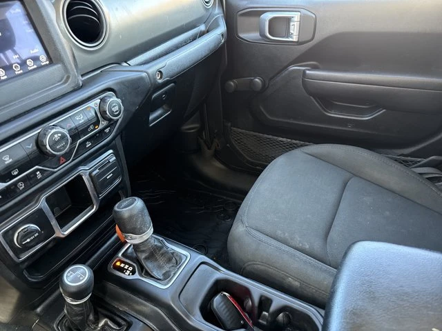2023 Jeep JT Gladiator - Image 16 of 17