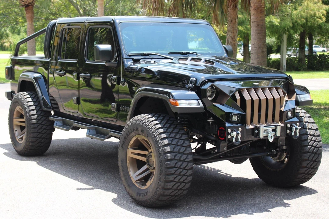 2023 Jeep JT Gladiator - Image 1 of 8