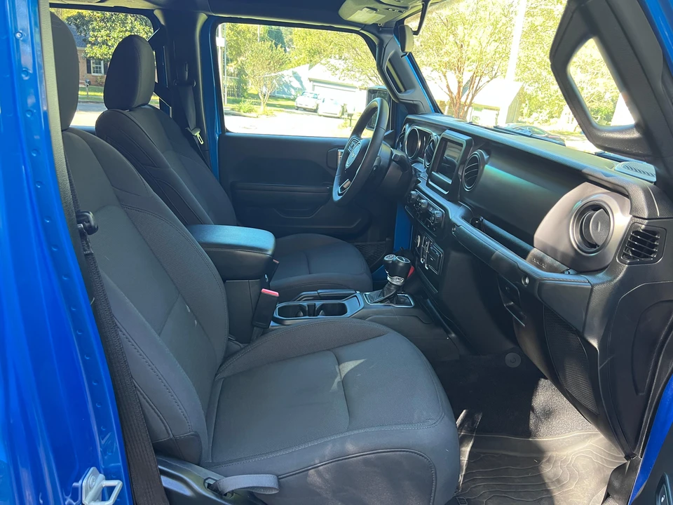 2023 Jeep JT Gladiator - Image 25 of 31