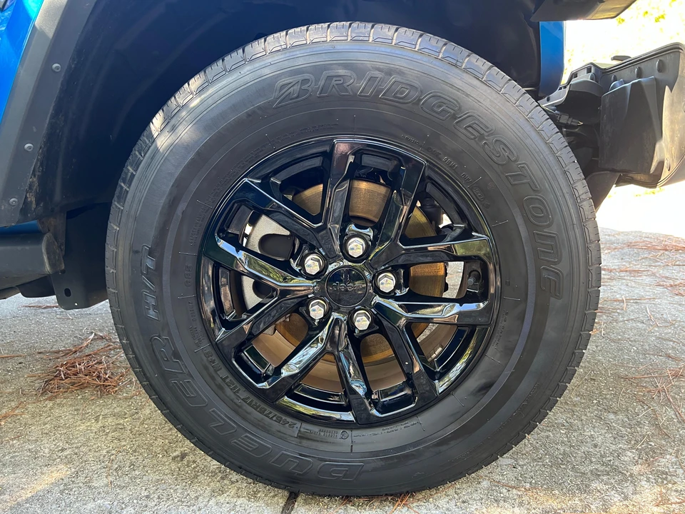 2023 Jeep JT Gladiator - Image 18 of 31