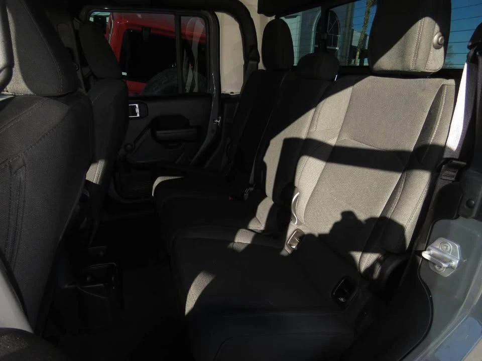 2023 Jeep JT Gladiator - Image 8 of 14