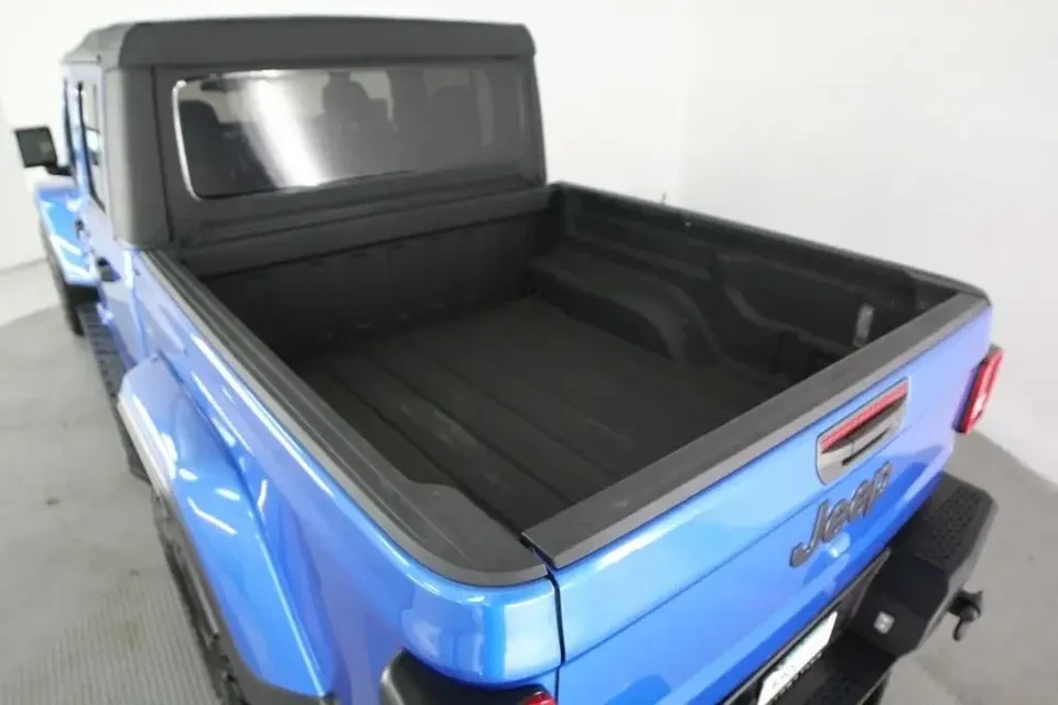 2023 Jeep JT Gladiator - Image 10 of 17
