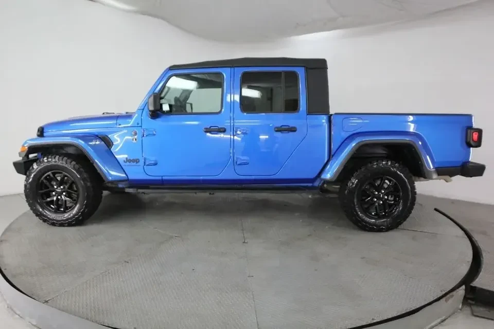 2023 Jeep JT Gladiator - Image 3 of 17