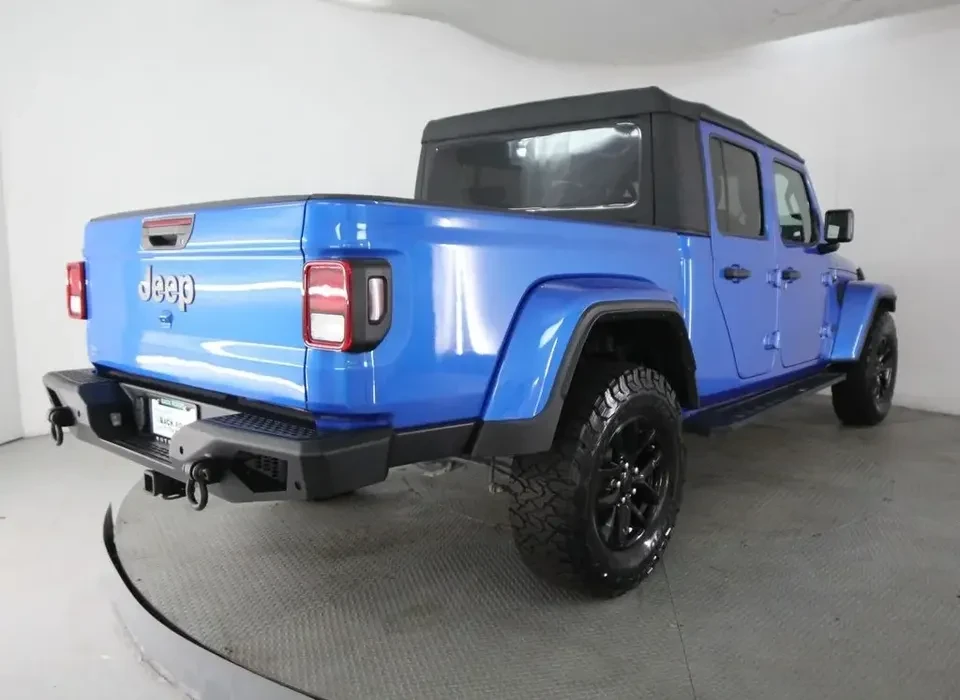 2023 Jeep JT Gladiator - Image 8 of 17