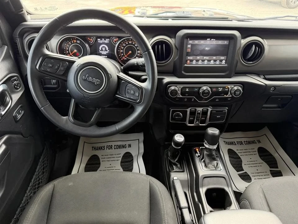 2023 Jeep JT Gladiator - Image 16 of 20