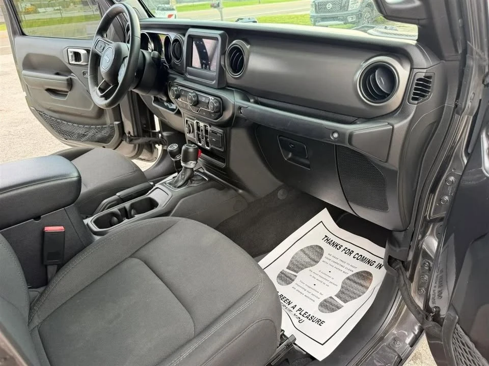 2023 Jeep JT Gladiator - Image 12 of 20