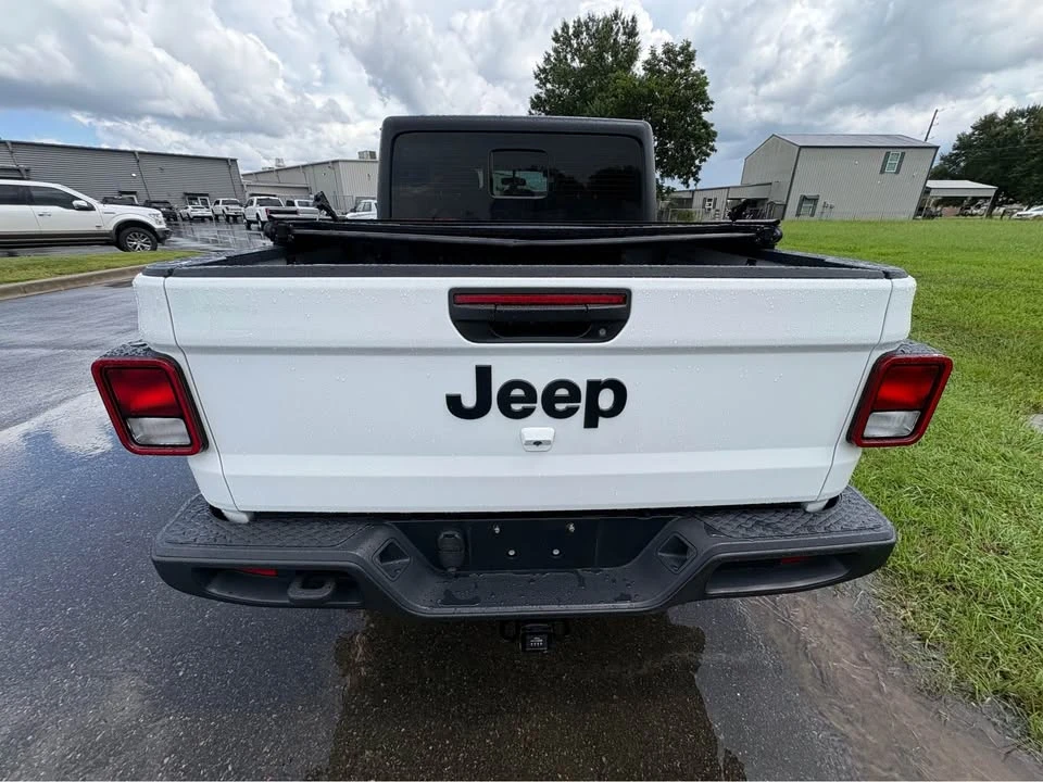 2023 Jeep JT Gladiator - Image 8 of 8