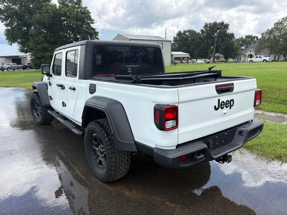 2023 Jeep JT Gladiator - Image 2 of 8