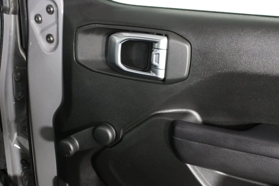 2023 Jeep JT Gladiator - Image 18 of 18