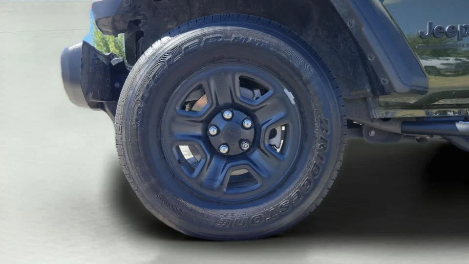 2023 Jeep JT Gladiator - Image 11 of 20