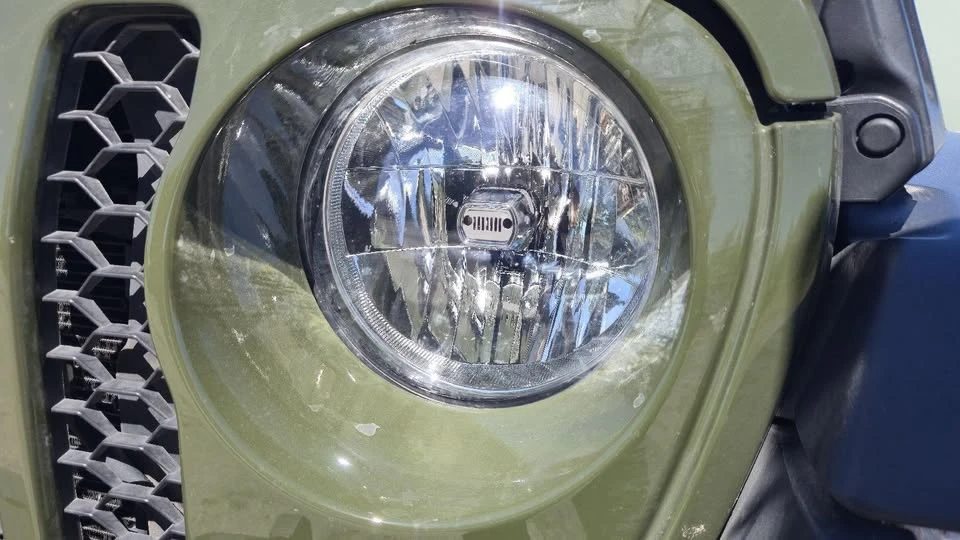 2023 Jeep JT Gladiator - Image 10 of 20