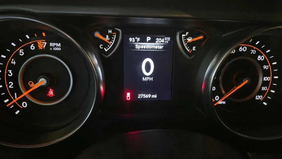 2023 Jeep JT Gladiator - Image 15 of 20