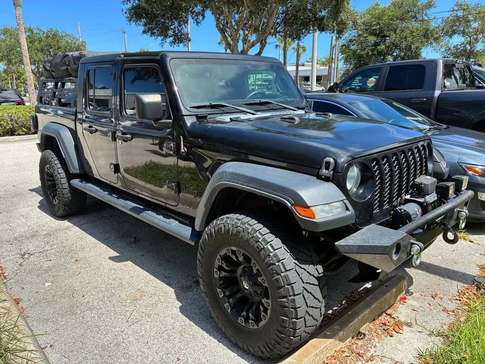 2023 Jeep JT Gladiator - Image 3 of 8