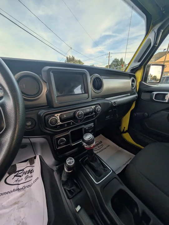 2023 Jeep JT Gladiator - Image 8 of 10