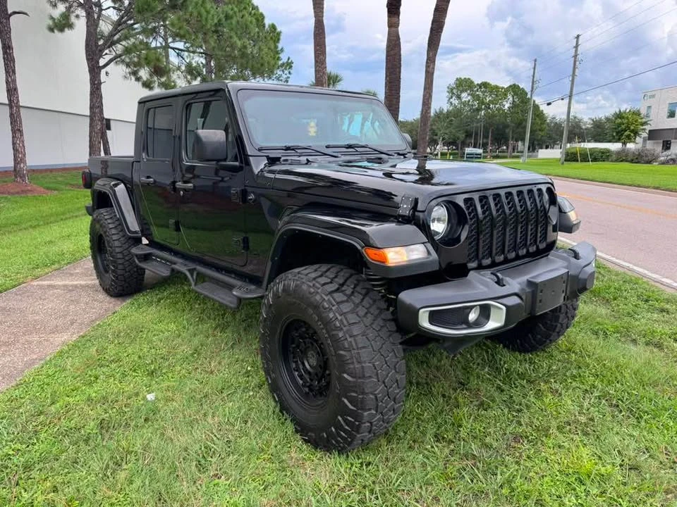 2023 Jeep JT Gladiator - Image 5 of 11