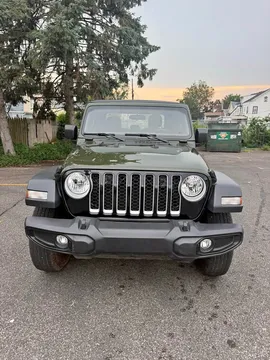 2023 Jeep Gladiator Sport Pickup 4D 5 ft
