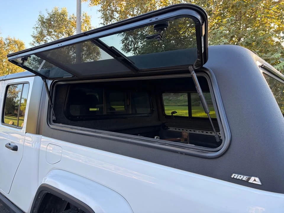 2023 Jeep JT Gladiator - Image 6 of 20
