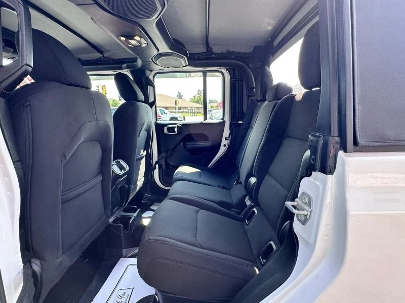 2023 Jeep JT Gladiator - Image 12 of 16