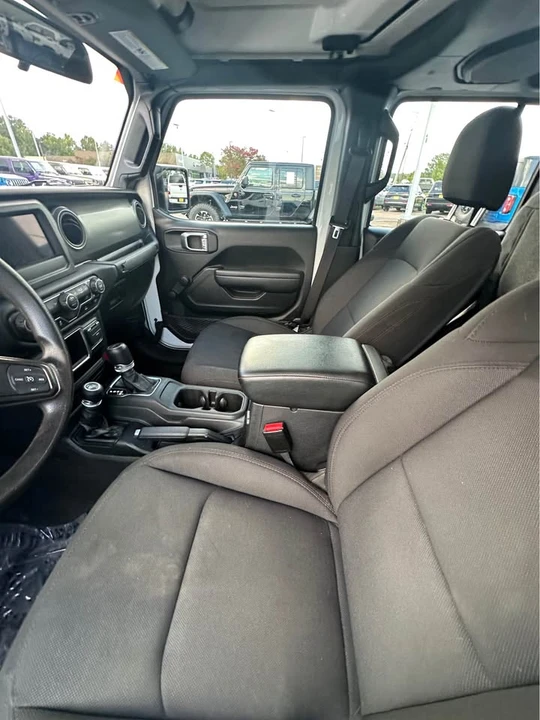 2023 Jeep JT Gladiator - Image 5 of 10