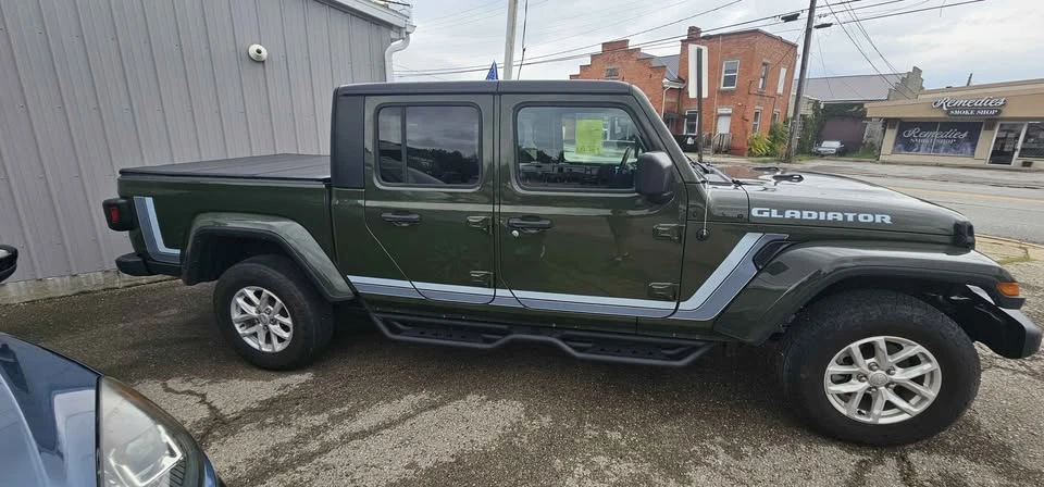 2023 Jeep JT Gladiator - Image 6 of 16