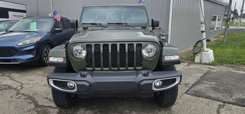 2023 Jeep JT Gladiator - Image 3 of 16