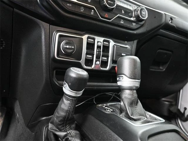 2023 Jeep JT Gladiator - Image 19 of 20