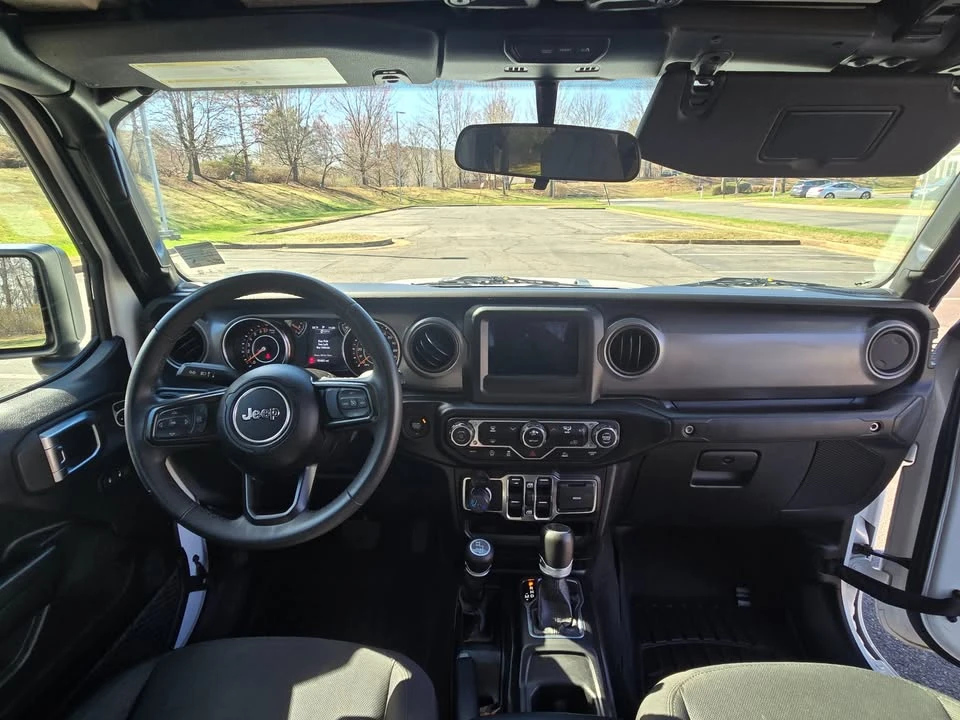2023 Jeep JT Gladiator - Image 8 of 11