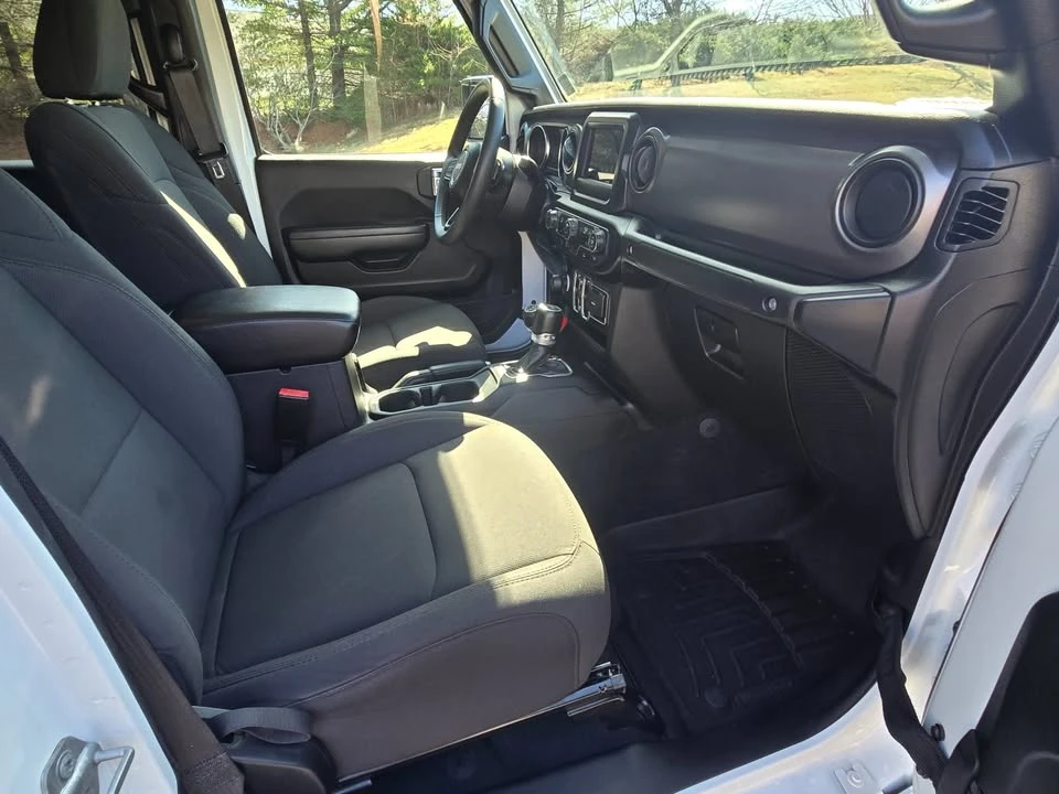 2023 Jeep JT Gladiator - Image 6 of 11