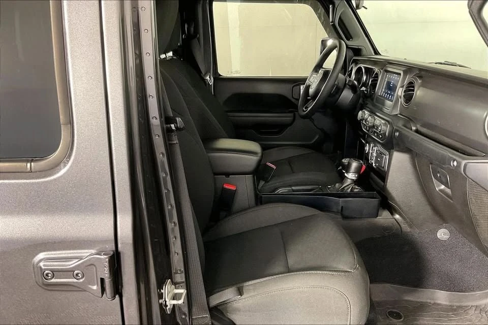 2023 Jeep JT Gladiator - Image 9 of 19