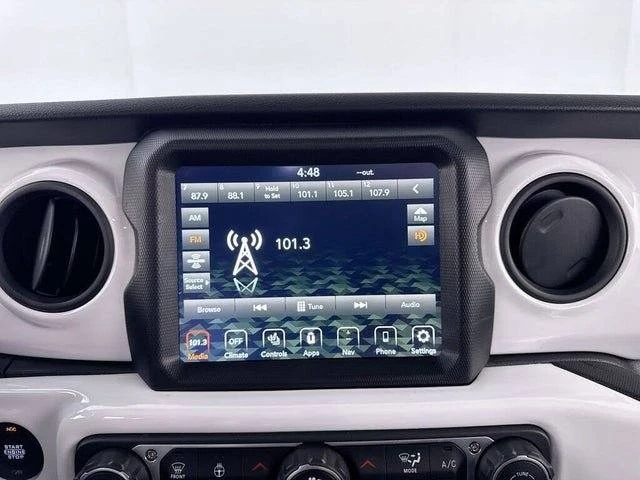 2023 Jeep JT Gladiator - Image 16 of 20