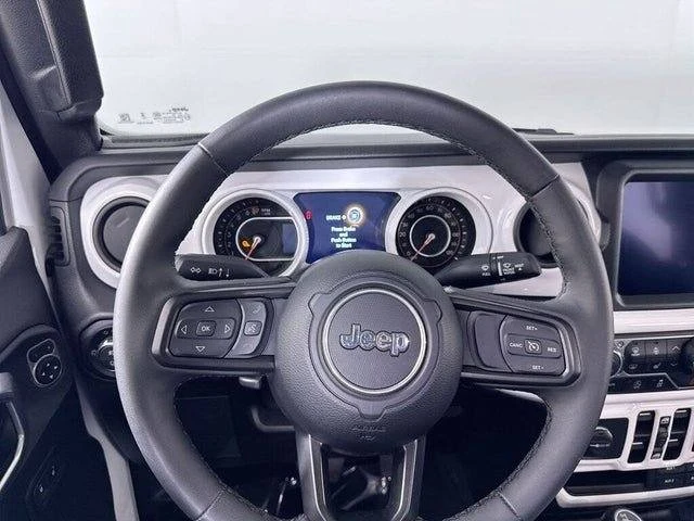 2023 Jeep JT Gladiator - Image 14 of 20