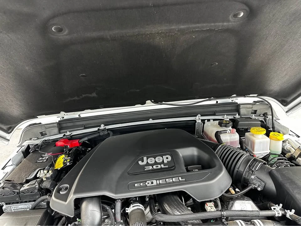 2023 Jeep JT Gladiator - Image 12 of 17