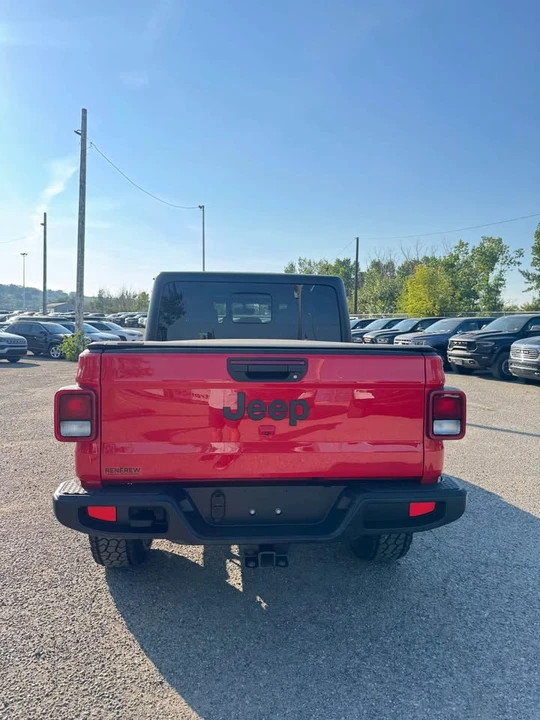2023 Jeep JT Gladiator - Image 6 of 15