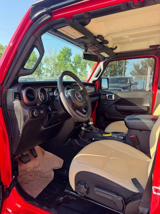 2023 Jeep JT Gladiator - Image 11 of 15
