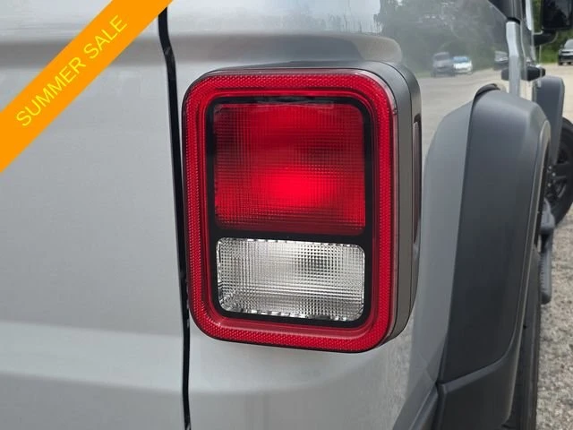 2023 Jeep JT Gladiator - Image 7 of 20