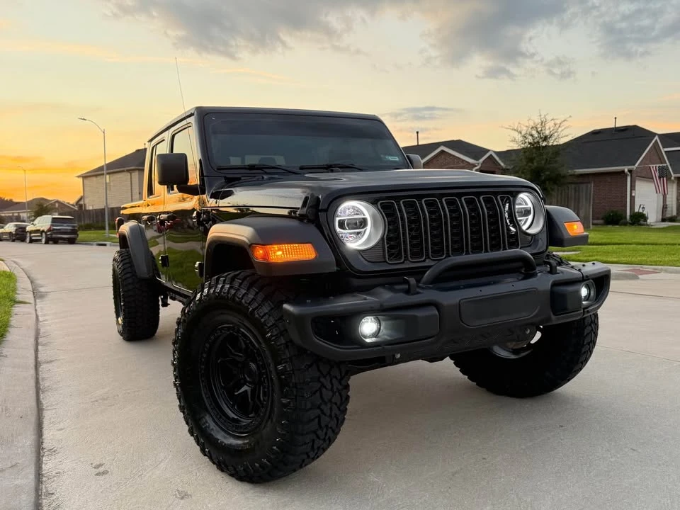 2023 Jeep JT Gladiator - Image 10 of 15