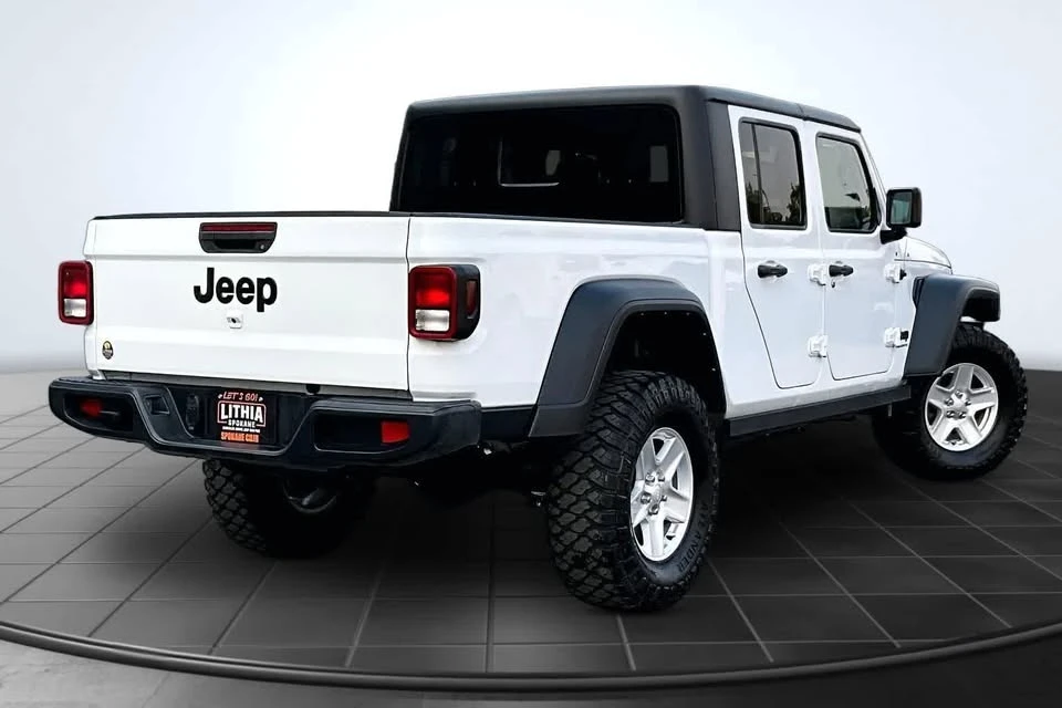 2023 Jeep JT Gladiator - Image 4 of 12