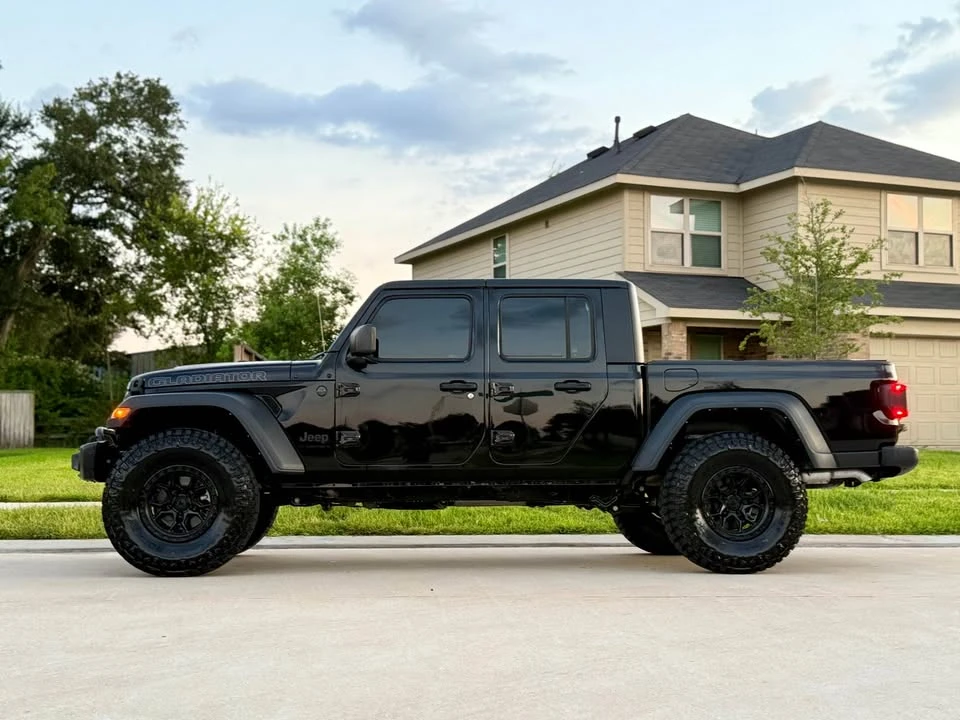 2023 Jeep JT Gladiator - Image 3 of 15