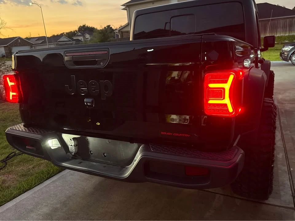2023 Jeep JT Gladiator - Image 15 of 15