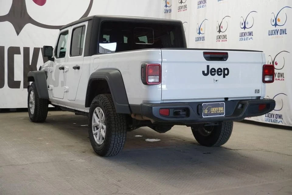 2023 Jeep JT Gladiator - Image 3 of 16
