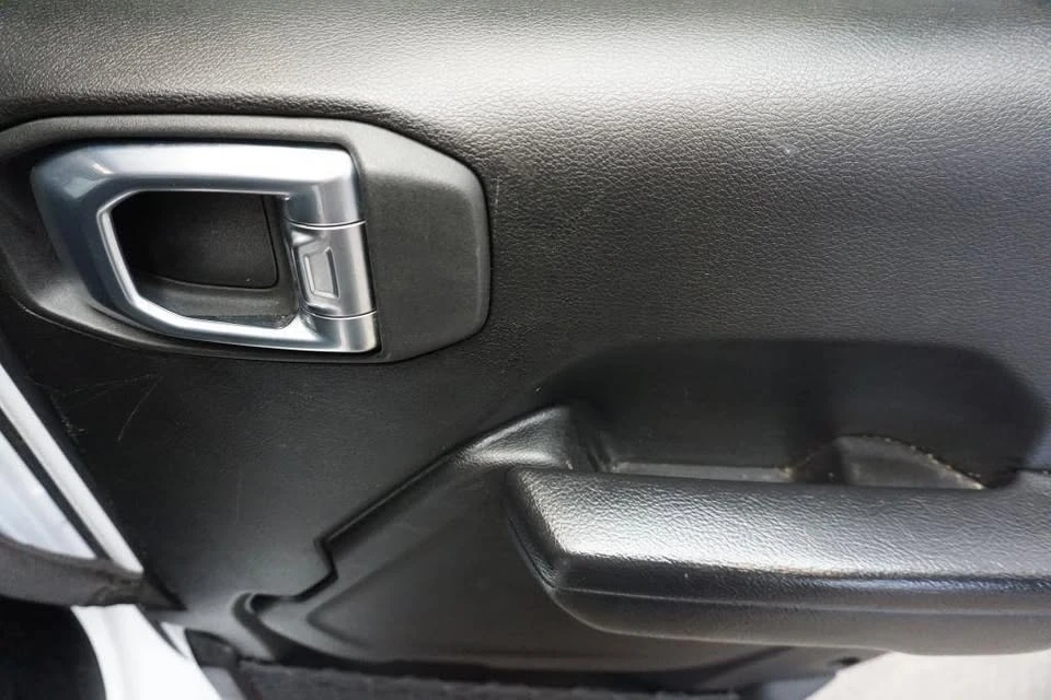 2023 Jeep JT Gladiator - Image 13 of 16