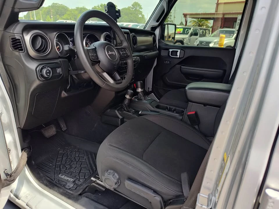 2023 Jeep JT Gladiator - Image 3 of 6