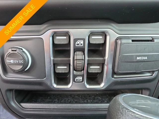 2023 Jeep JT Gladiator - Image 14 of 20