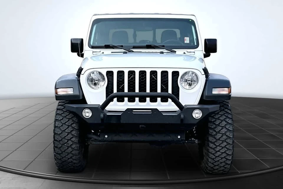 2023 Jeep JT Gladiator - Image 2 of 12