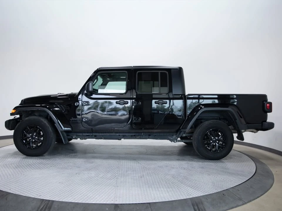 2023 Jeep JT Gladiator - Image 2 of 20