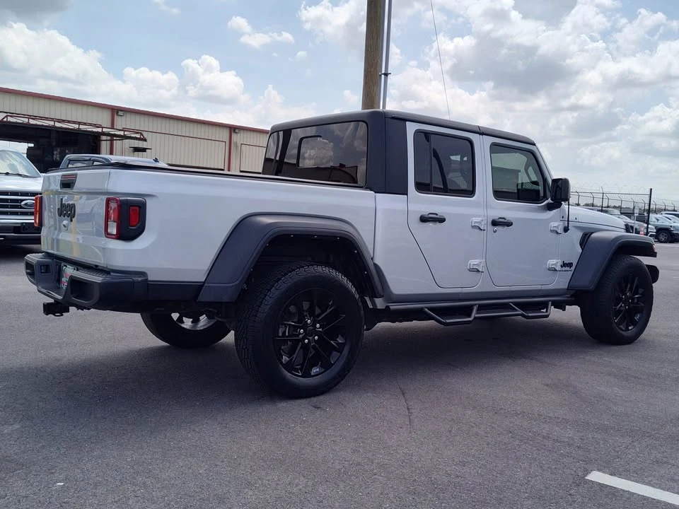 2023 Jeep JT Gladiator - Image 2 of 6