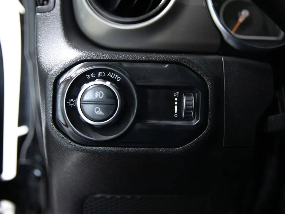 2023 Jeep JT Gladiator - Image 19 of 20