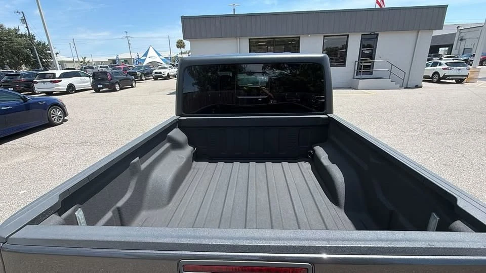 2023 Jeep JT Gladiator - Image 12 of 20
